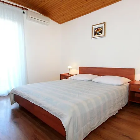 And By The Sea Mandre, Pag - 3557 Gasthof